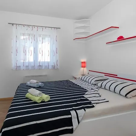 Dario * Novi Vinodolski